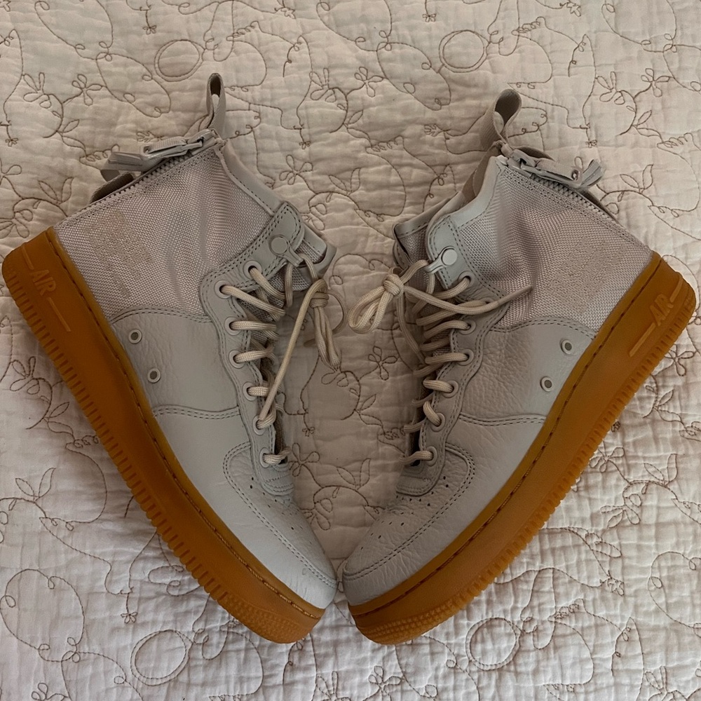 Nike SF Air Force 1 Mid Vast Grey
